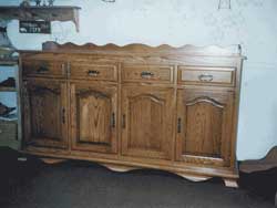 Amish Custom Made Oak 4 Door 4 Drawer Buffet with scalloped Base and Cathedral Doors