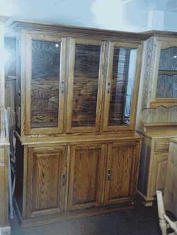Amish Custom Made Oak Closed 3 Door Hutch